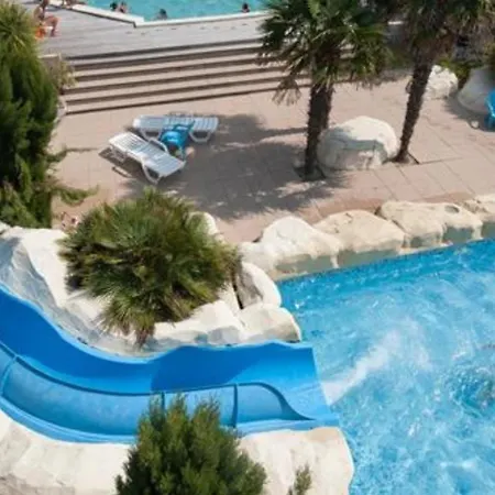 Mobil-home Confortable Avec Terrasse A Saint-jean-de-monts - Api-1-52-1117 * 圣让-德蒙