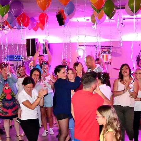 Campingplatz Mobil-home Confortable Avec Terrasse A - Api-1-52-1117