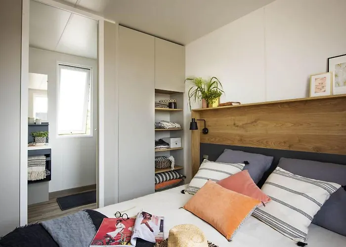 Mobil-home Confortable Avec Terrasse A - Api-1-52-1117 *