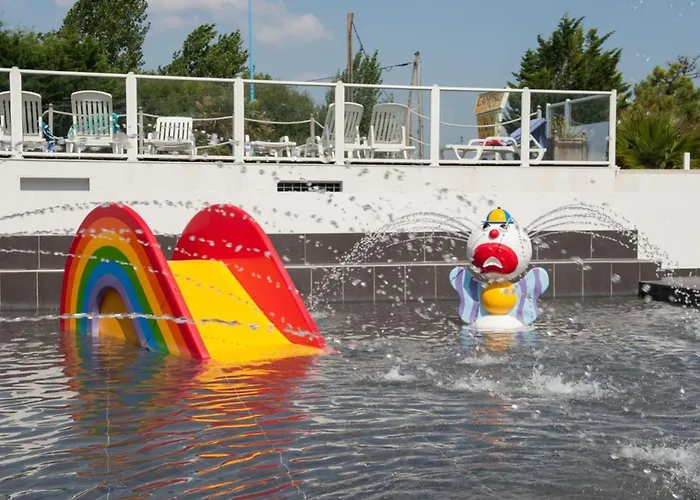 Mobil-home Confortable Avec Terrasse A - Api-1-52-1117 Campingplatz Saint-Jean-de-Monts