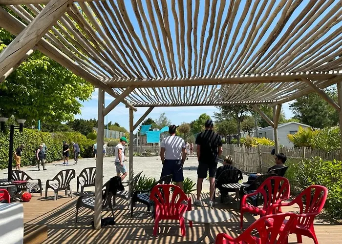 Mobil-home Confortable Avec Terrasse A - Api-1-52-1117 Campingplatz *