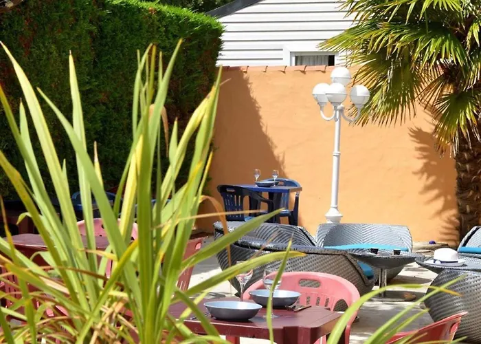 Campingplatz Mobil-home Confortable Avec Terrasse A - Api-1-52-1117