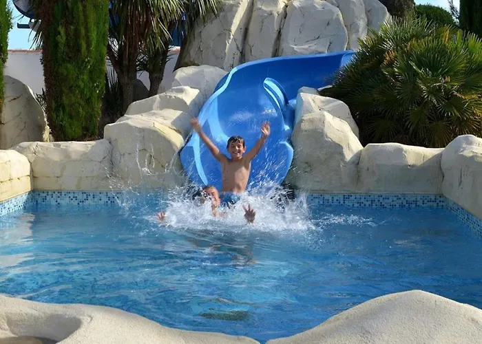 Mobil-home Confortable Avec Terrasse A - Api-1-52-1117 Campingplatz *